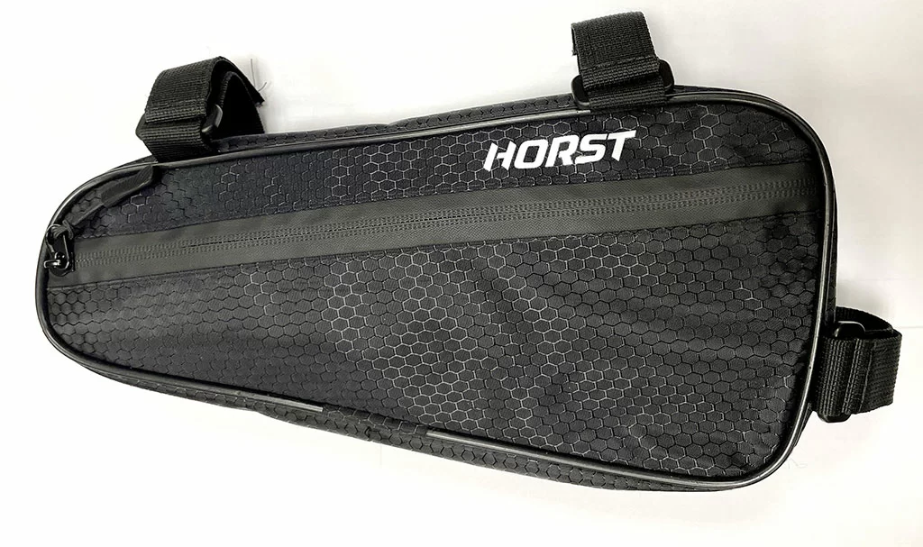 Реальное фото Велосумка под раму Horst  30х14х5см  водоотталк.черная 00-555009 от магазина СпортСЕ