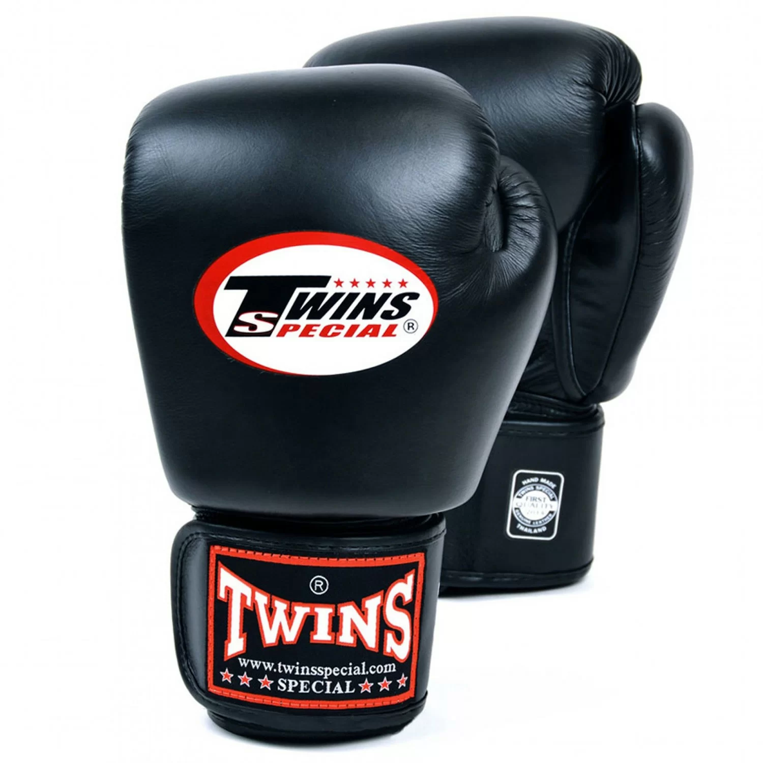 Реальное фото BGVL-3 Перчатки боксерские TWINS для муай-тай (черные) 10 oz от магазина СпортСЕ