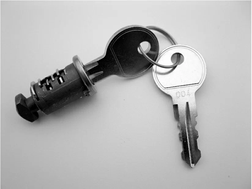 Реальное фото Peruzzo Цилиндр замка с ключами от магазина СпортСЕ