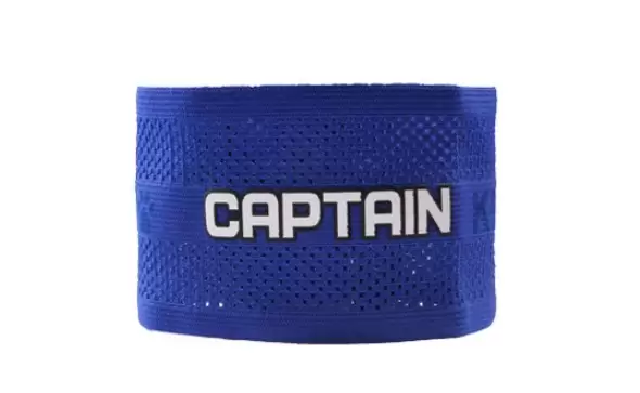Реальное фото Повязка капитанская Kelme Captain Armband синий 9886702-400 от магазина СпортСЕ